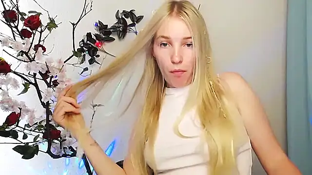 Queen ofLove online show from 3, 6, 2026