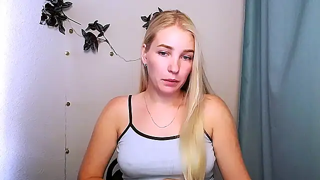 Queen ofLove online show from 4, 7, 2026