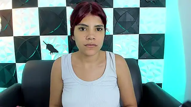 Snapshot of AfroditaMoore chatting on 28, 10, 2025 AfroditaMoore online show from 28, 10, 2025