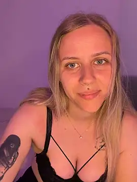 lunawolf21 online show from 6, 5, 2026