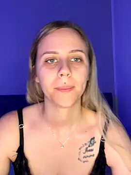 lunawolf21 online show from 19, 12, 2025