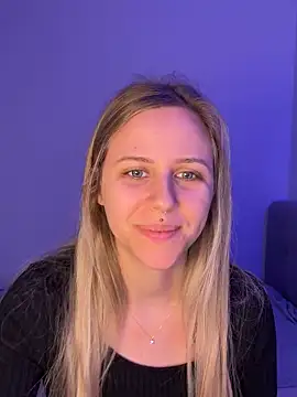 lunawolf21 online show from 11, 2, 2026