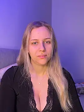 lunawolf21 online show from 3, 2, 2026