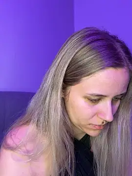 lunawolf21 online show from 7, 1, 2026