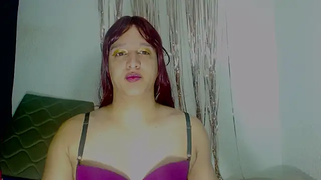 Snapshot of alexandrasexy32 chatting on 13, 9, 2025 alexandrasexy32 online show from 13, 9, 2025