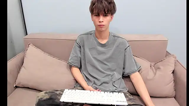 Im Shine Guy online show from 23, 10, 2025