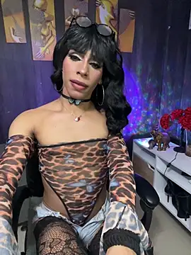 Snapshot of Diana_2003 chatting on 7, 10, 2025 Diana 2003 online show from 7, 10, 2025