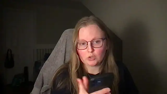 Snapshot of lexie_lilacs chatting on 19, 2, 2025 lexie lilacs online show from 19, 2, 2025