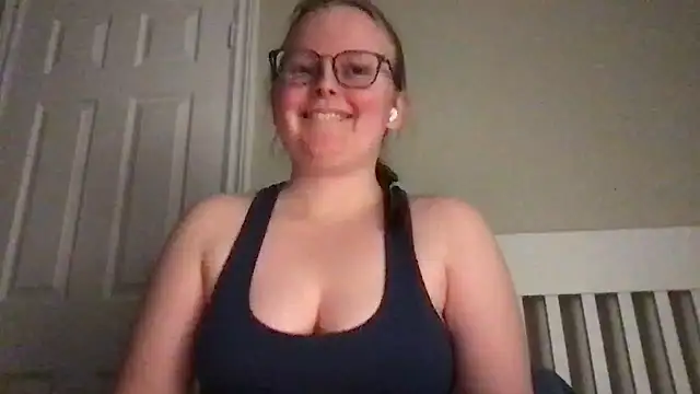 Snapshot of lexie_lilacs chatting on 22, 1, 2025 lexie lilacs online show from 22, 1, 2025
