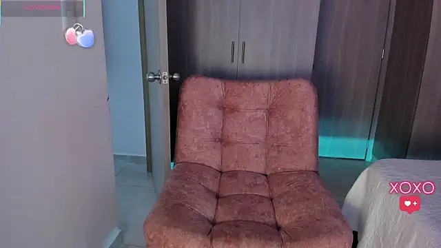 AndreaVelasco online show from 8, 1, 2026