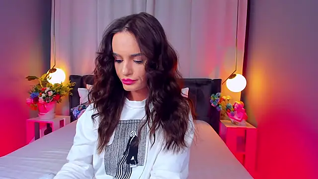 CarlaWhite online show from 11, 11, 2025