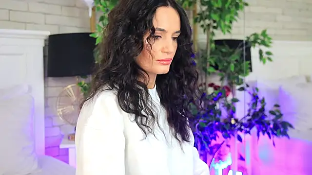 CarlaWhite online show from 28, 11, 2025