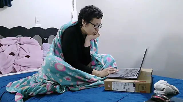 luxandracon23 online show from 25, 3, 2026