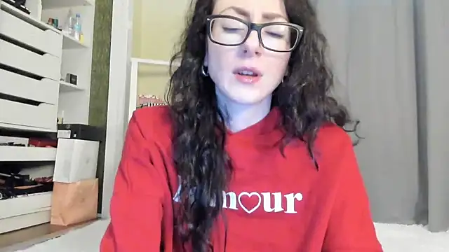 Baby Jewel online show from 23, 10, 2025