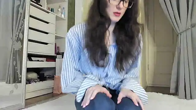 Baby Jewel online show from 9, 11, 2025