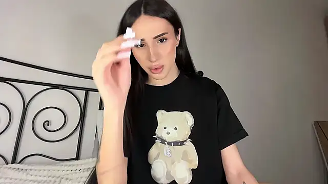 Kim Oberlin  online show from 2, 4, 2026