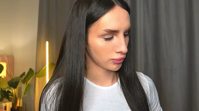 Snapshot of Kim_Oberlin_ chatting on 17, 11, 2025 Kim Oberlin online show from 17, 11, 2025