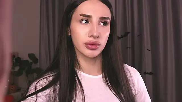 Snapshot of Kim_Oberlin_ chatting on 31, 10, 2025 Kim Oberlin online show from 31, 10, 2025