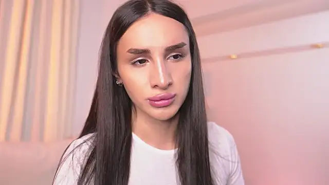 Snapshot of Kim_Oberlin_ chatting on 11, 10, 2025 Kim Oberlin online show from 11, 10, 2025