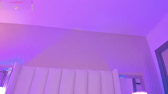 SophiaSmiiths  online show from 26, 10, 2025