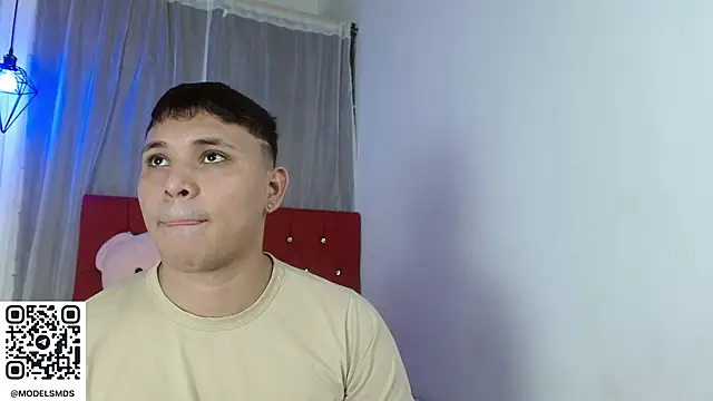 couple lovelyds online show from 19, 11, 2025