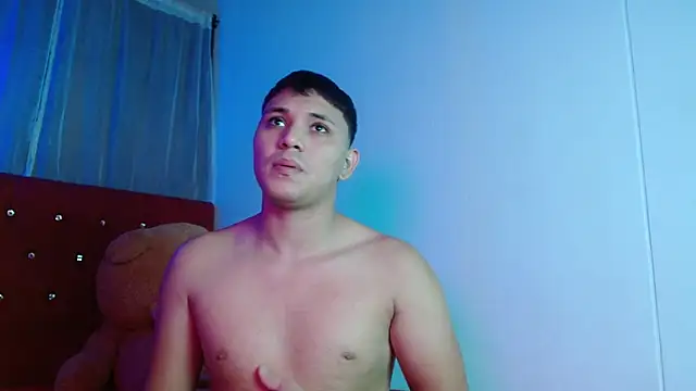 couple lovelyds online show from 7, 11, 2025