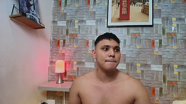 couple lovelyds online show from 22, 12, 2025