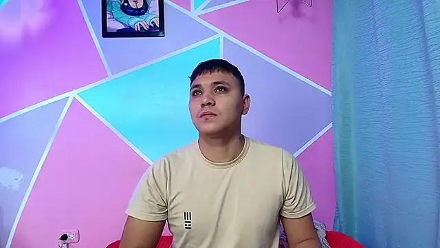 couple lovelyds online show from 11, 1, 2026