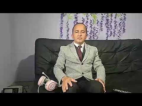 yazforeSolo online show from 10, 11, 2025