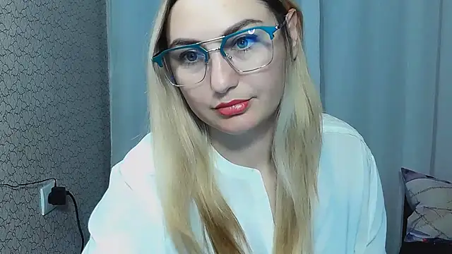 Snapshot of JaneLaJewel chatting on 27, 10, 2025 JaneLaJewel online show from 27, 10, 2025