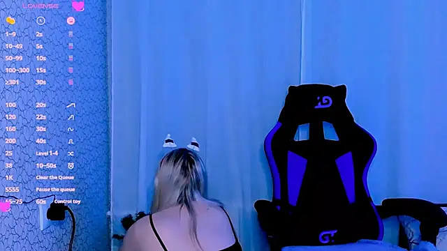 Snapshot of JaneLaJewel chatting on 25, 11, 2025 JaneLaJewel online show from 25, 11, 2025