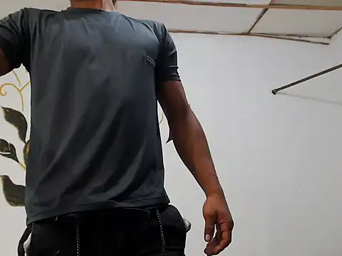 Snapshot of fernandez_latinblackk chatting on 13, 2, 2025 fernandez latinblackk online show from 13, 2, 2025