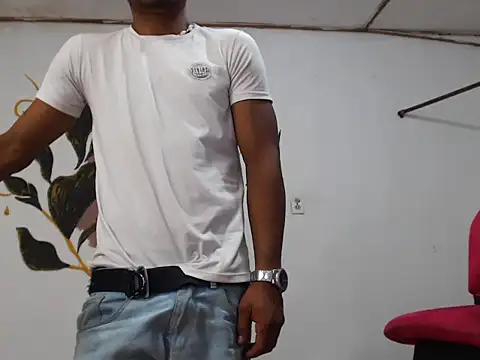 Snapshot of fernandez_latinblackk chatting on 15, 2, 2025 fernandez latinblackk online show from 15, 2, 2025