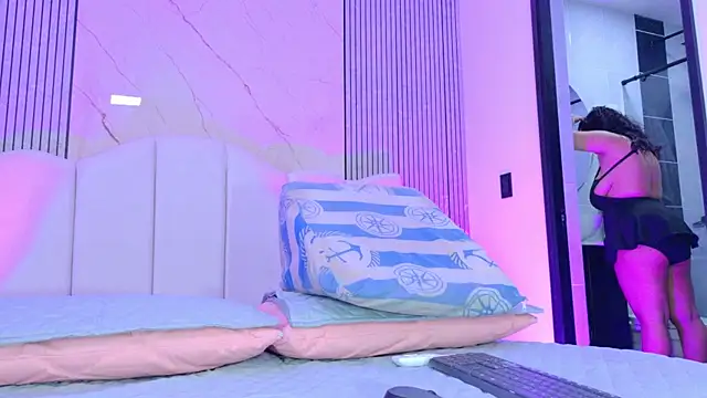 Sofia martiin online show from 15, 4, 2026