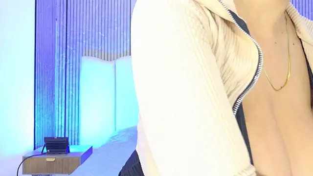 Sofia martiin online show from 17, 12, 2025