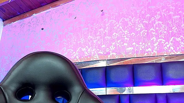 Sofia martiin online show from 17, 10, 2025