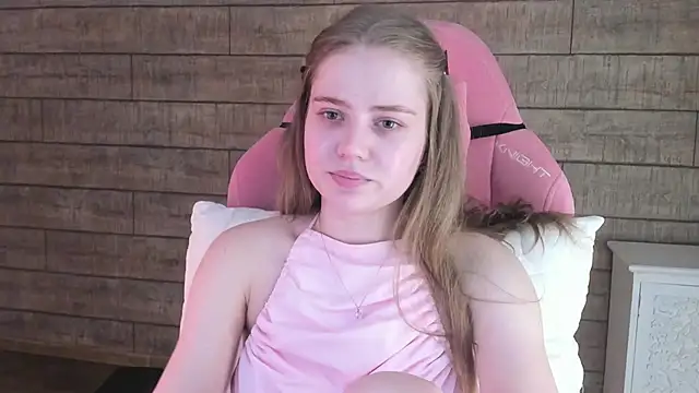 Snapshot of SelinSwarovski chatting on 30, 4, 2026 SelinSwarovski online show from 30, 4, 2026