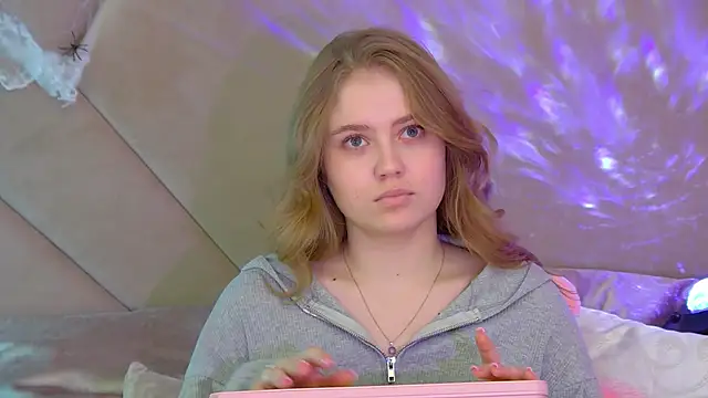 SelinSwarovski online show from 4, 11, 2025