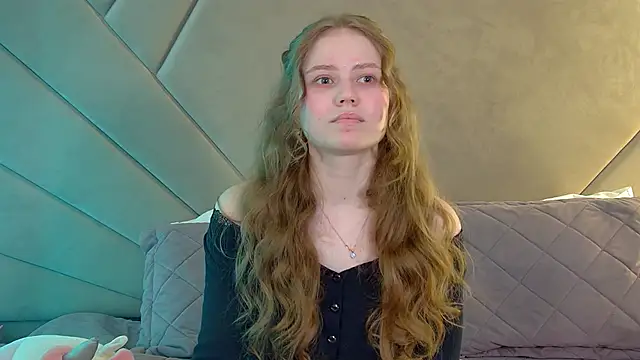 Snapshot of SelinSwarovski chatting on 12, 6, 2026 SelinSwarovski online show from 12, 6, 2026
