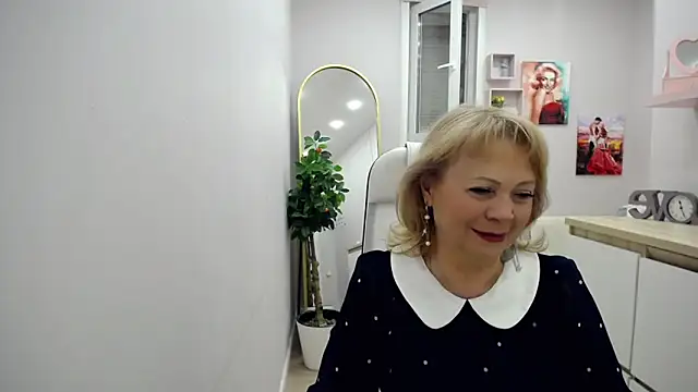 Milla Cutie18 online show from 8, 5, 2026