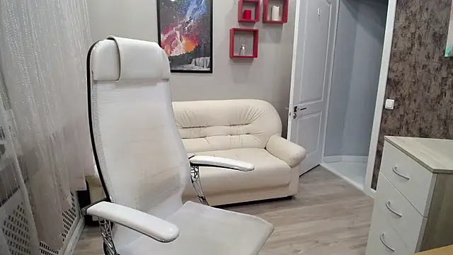 Milla Cutie18 online show from 29, 10, 2025