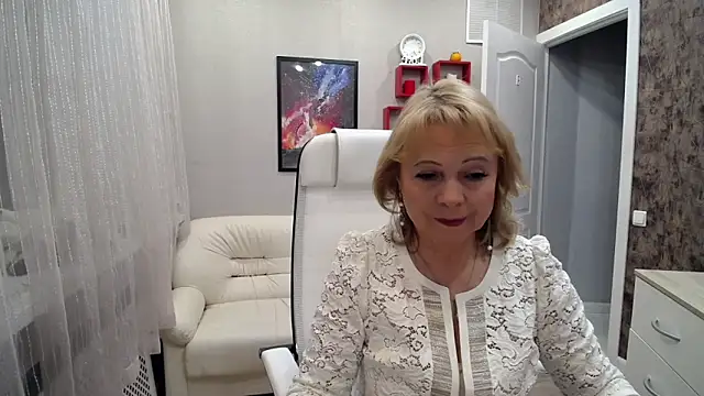 Milla Cutie18 online show from 12, 11, 2025