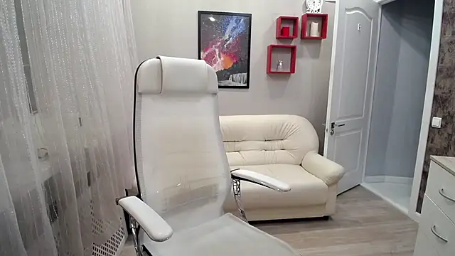 Milla Cutie18 online show from 9, 1, 2026