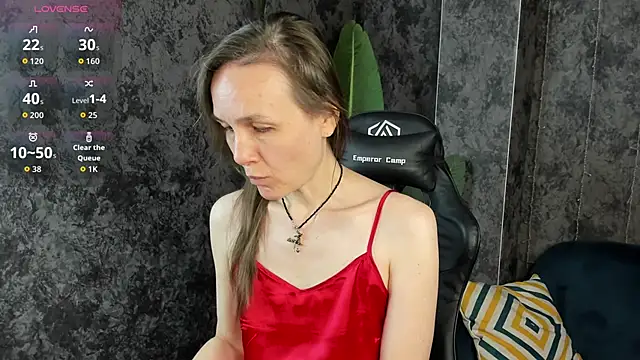 Snapshot of Lillian_White chatting on 12, 5, 2026 Lillian White online show from 12, 5, 2026