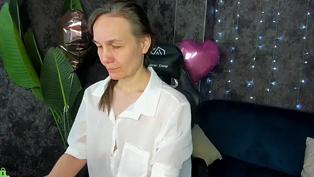 Lillian White online show from 15, 2, 2026