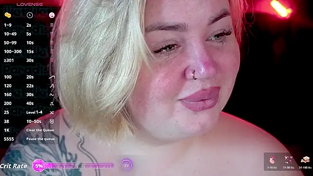 ZaraReignn online show from 15, 11, 2025