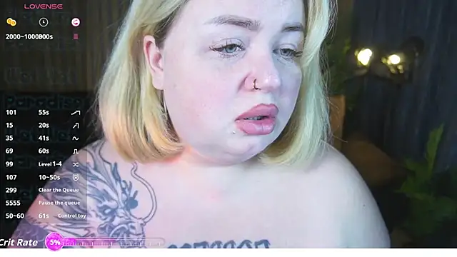 ZaraReignn online show from 12, 3, 2026