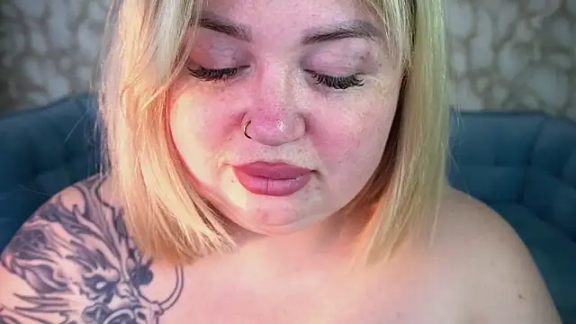 ZaraReignn online show from 18, 3, 2026