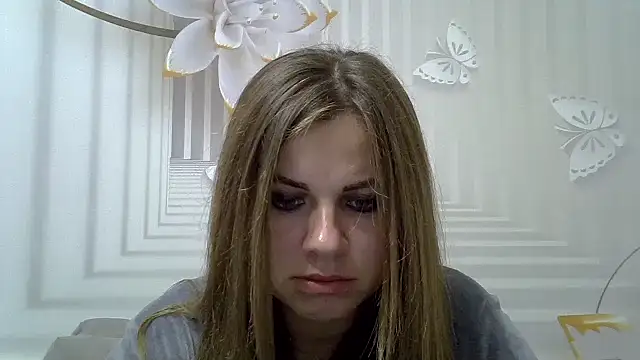 Snapshot of TinaFun4u chatting on 25, 11, 2025 TinaFun4u online show from 25, 11, 2025