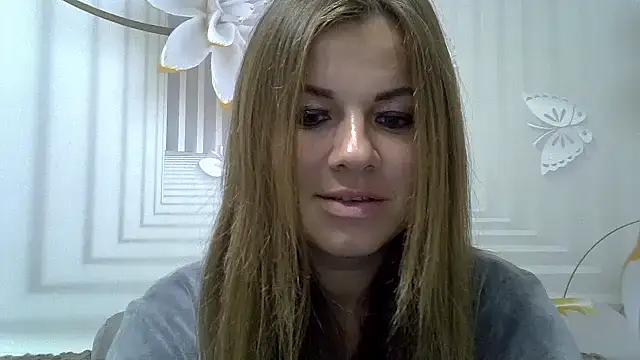 Snapshot of TinaFun4u chatting on 26, 10, 2025 TinaFun4u online show from 26, 10, 2025